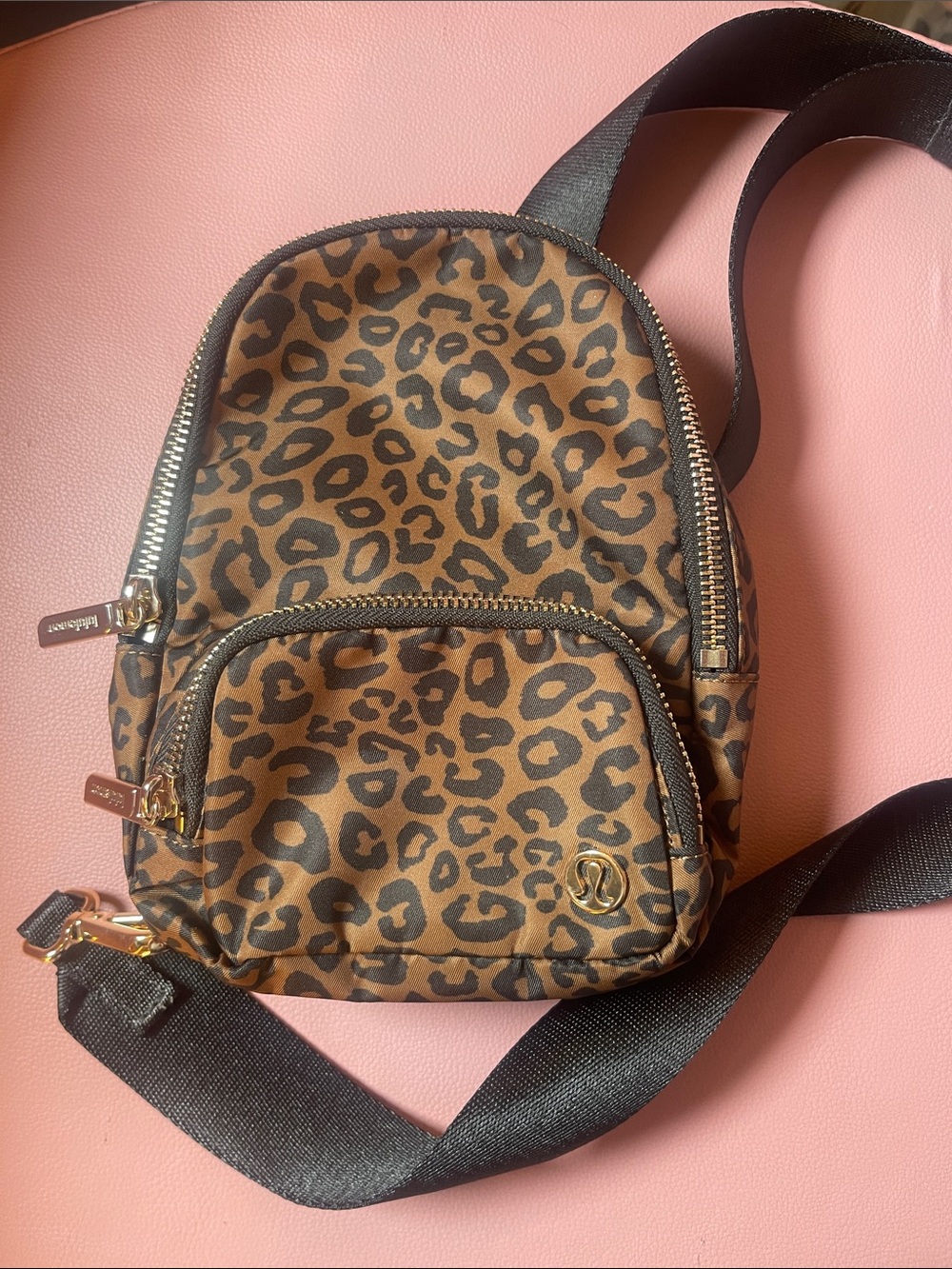 Lululemon leopard print sling bag in excellent condition